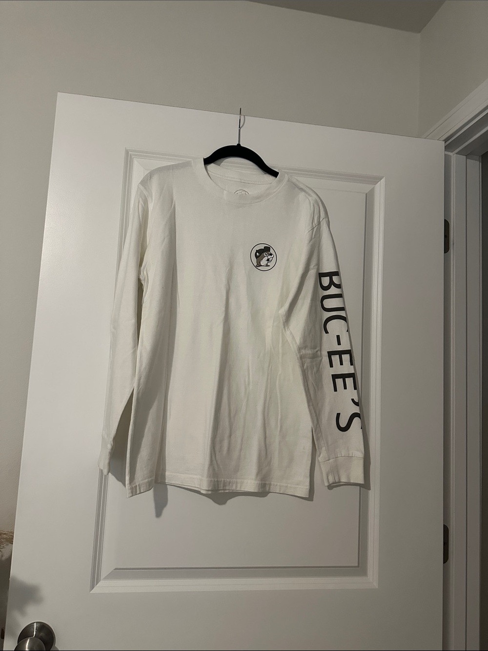 Buc-ee's White Long Sleeve Logo Tee worn a few times.